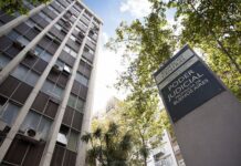 Comienza hoy el juicio contra tres policías acusados de torturar y agredir a dos adolescentes en Mar del Plata