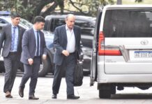 Guillermo Francos y Lisandro Catalán vuelven a Casa Rosada para una reunión de transición